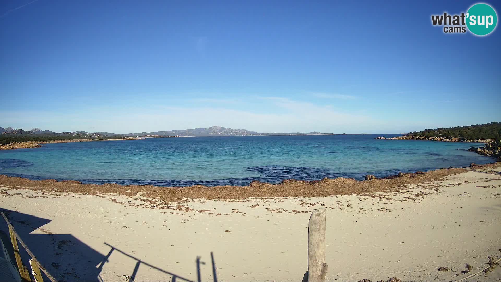 U živo plaža Cala Sabina – web kamera Golfo Aranci – Sardinija