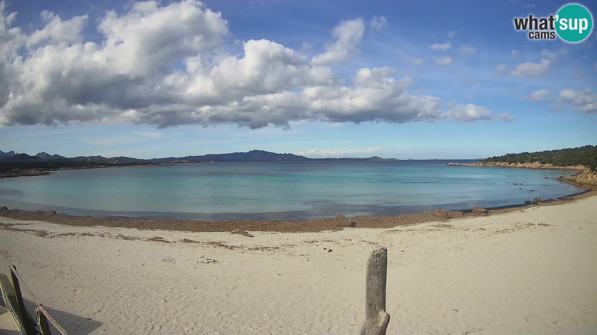 U živo plaža Cala Sabina – web kamera Golfo Aranci – Sardinija