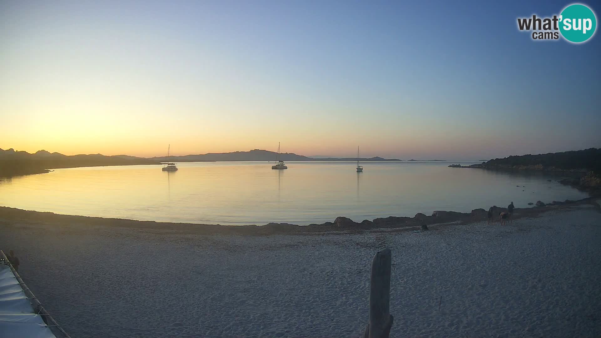 U živo plaža Cala Sabina – web kamera Golfo Aranci – Sardinija