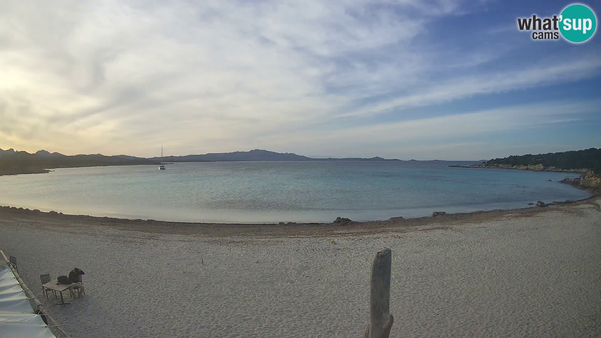 Live Cala Sabina plage – webcam Golfo Aranci – Sardaigne