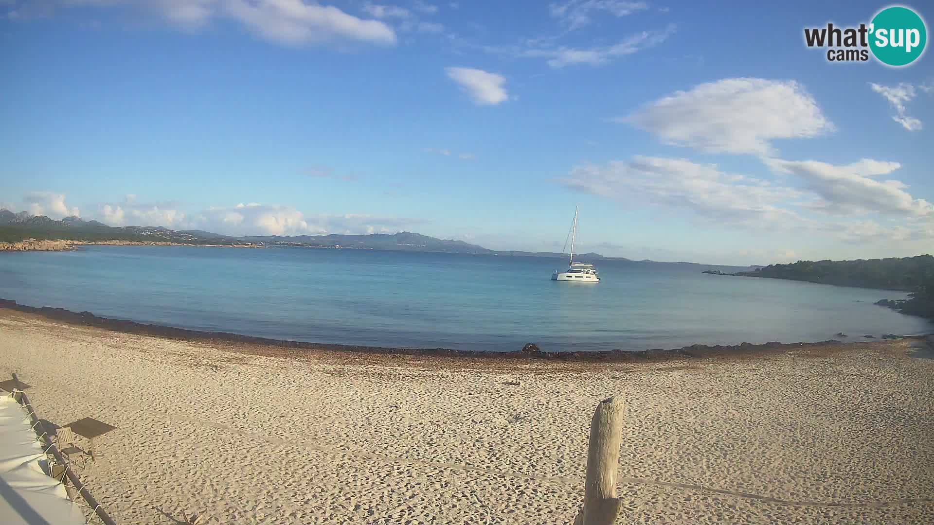 U živo plaža Cala Sabina – web kamera Golfo Aranci – Sardinija