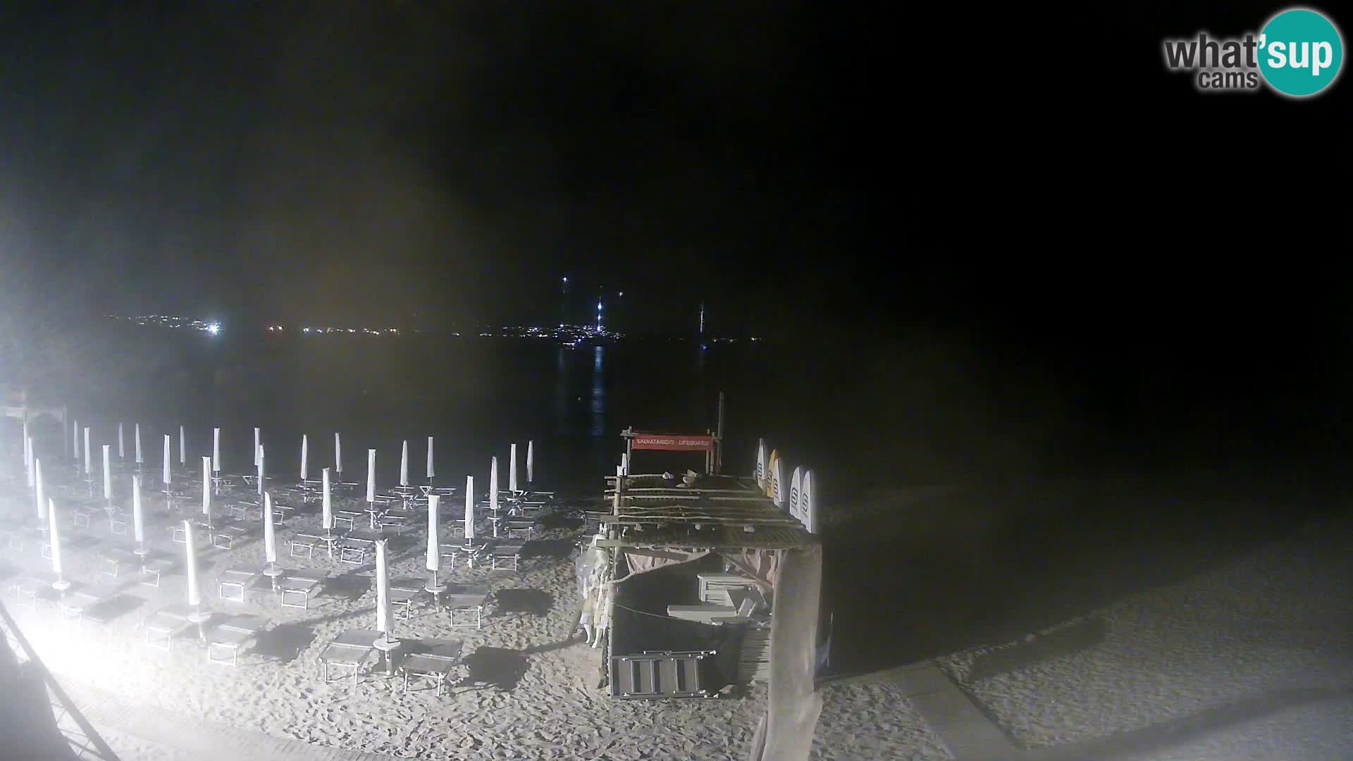 V živo plaža Cala Sabina – spletna kamera Golfo Aranci – Sardinija