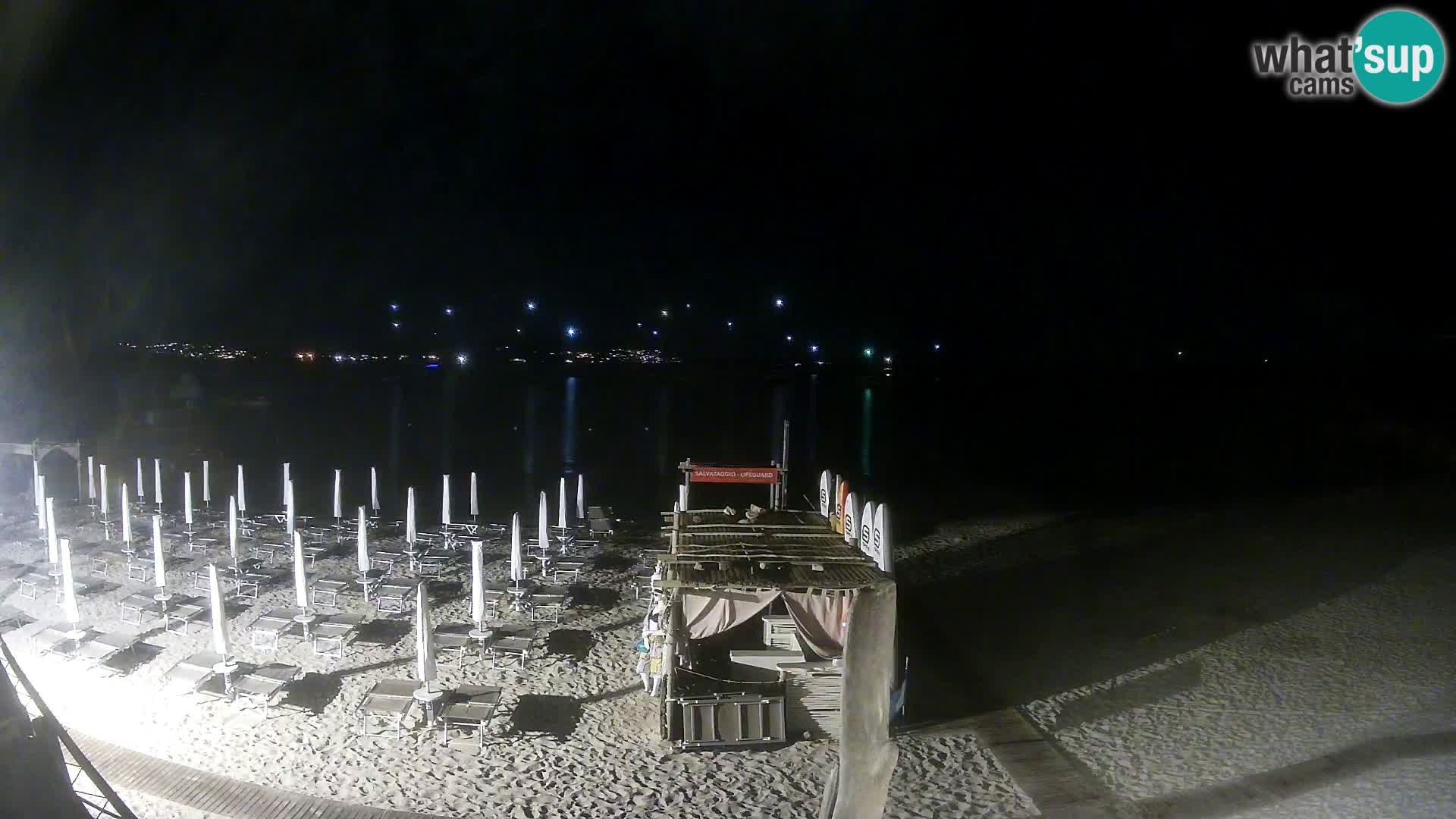 V živo plaža Cala Sabina – spletna kamera Golfo Aranci – Sardinija