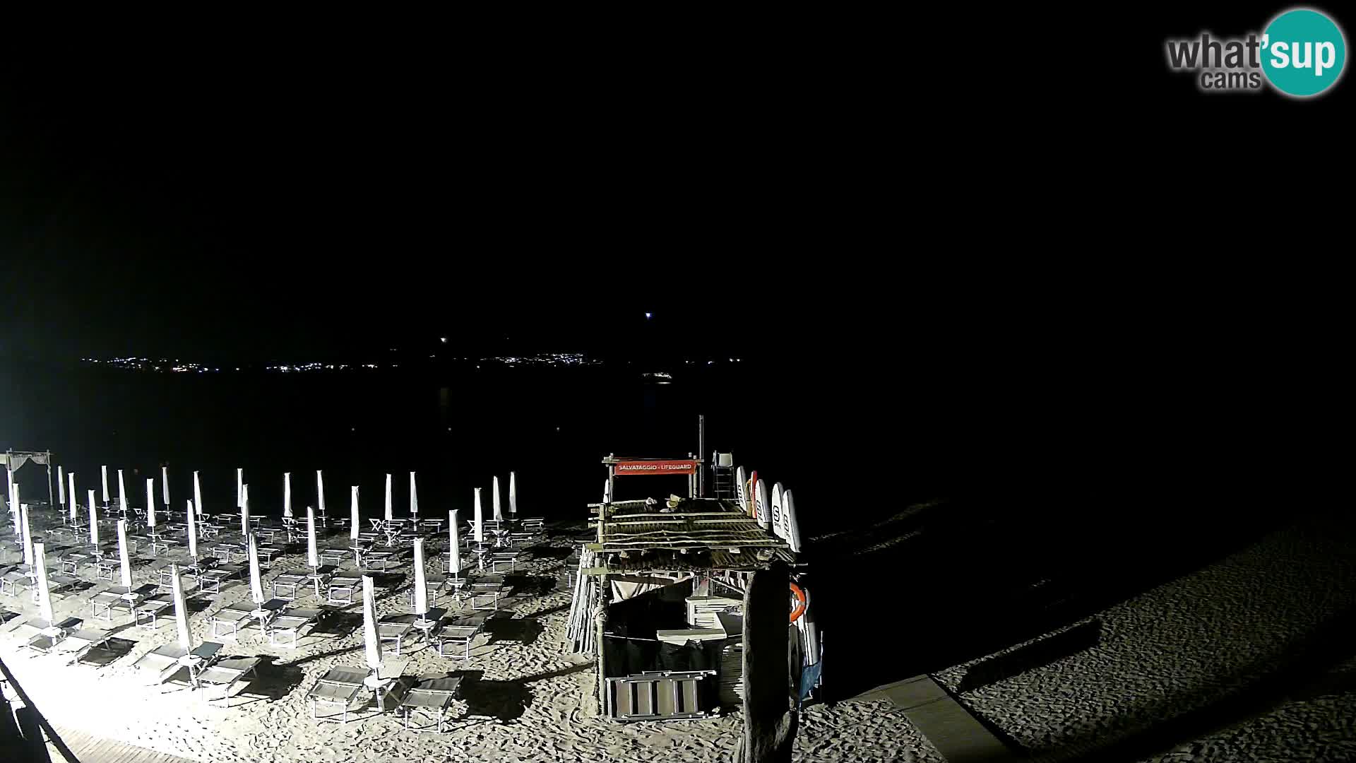 V živo plaža Cala Sabina – spletna kamera Golfo Aranci – Sardinija