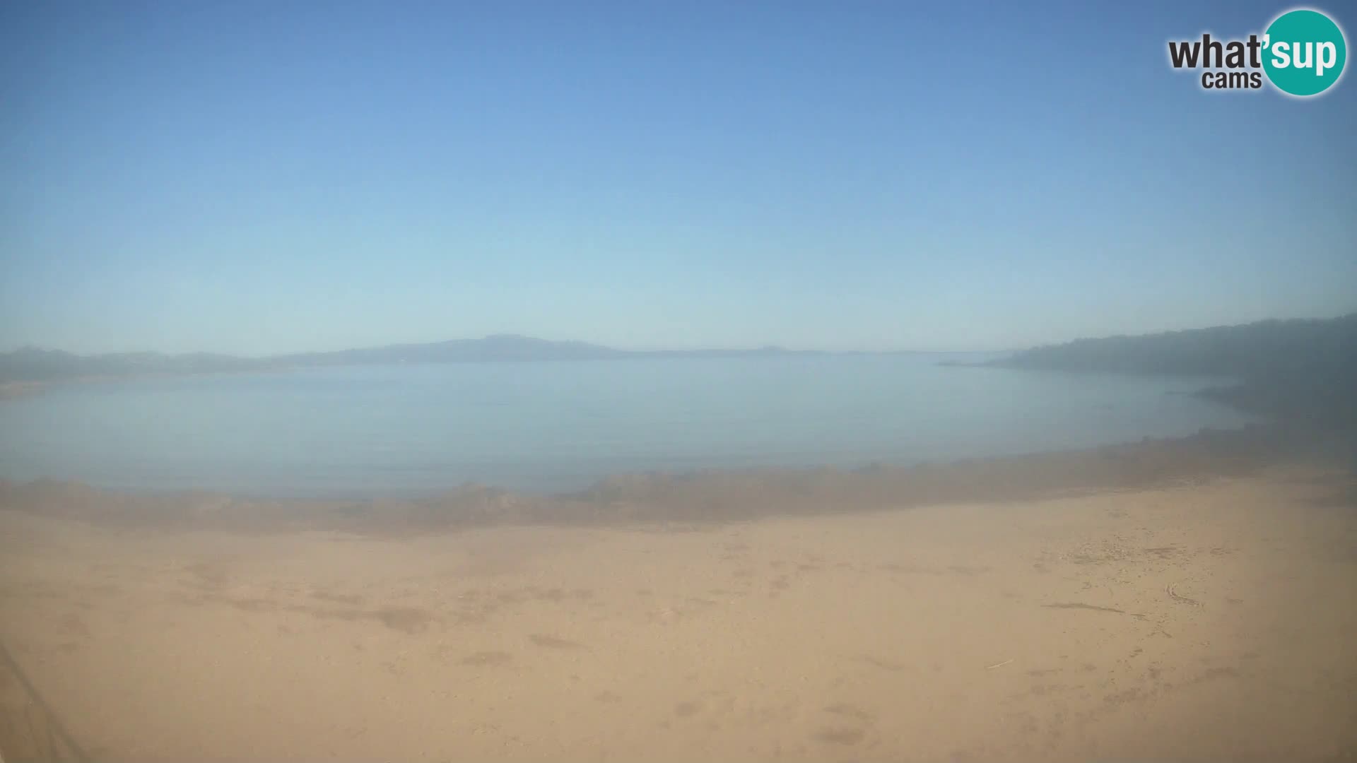 V živo plaža Cala Sabina – spletna kamera Golfo Aranci – Sardinija