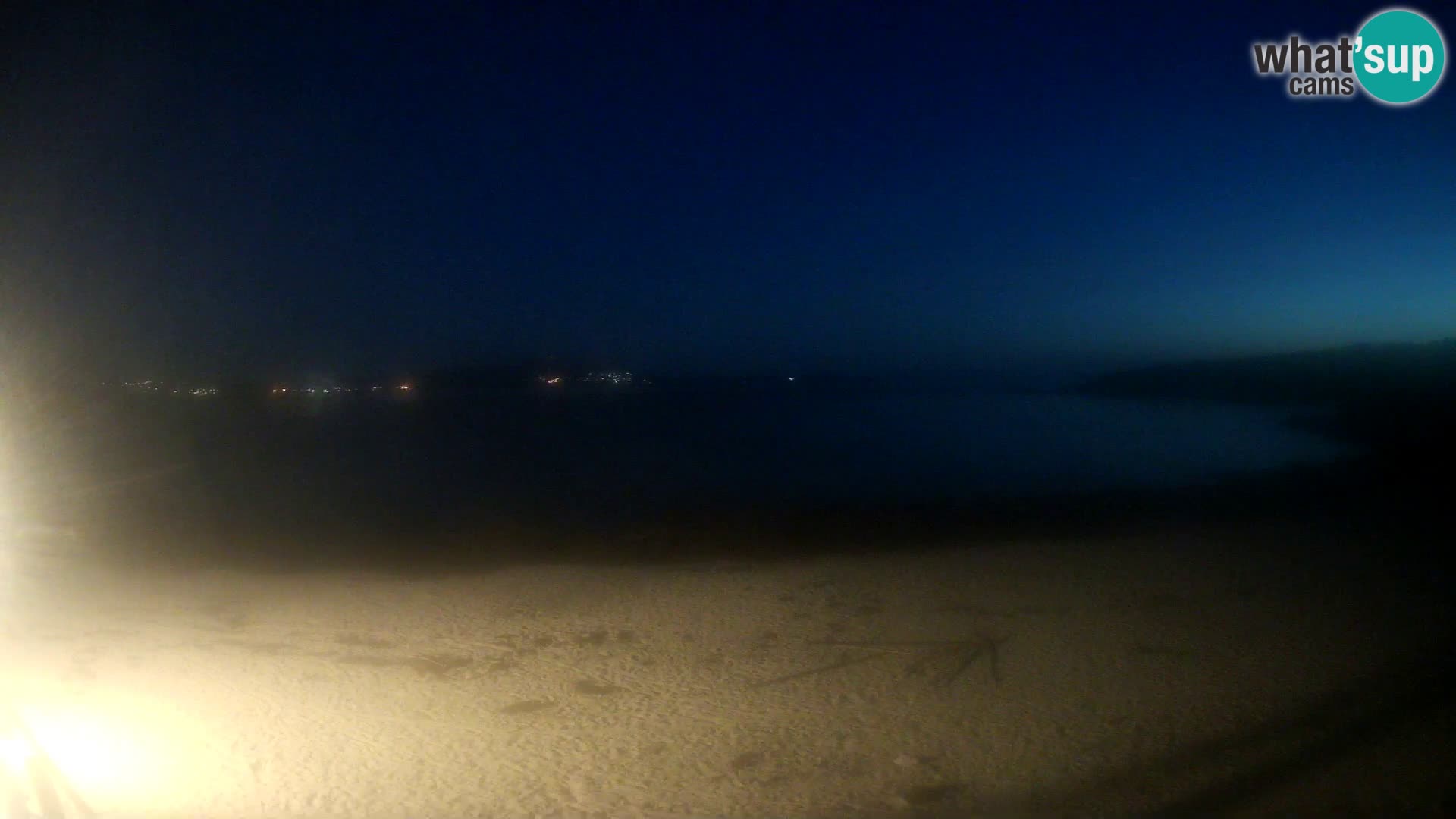 V živo plaža Cala Sabina – spletna kamera Golfo Aranci – Sardinija