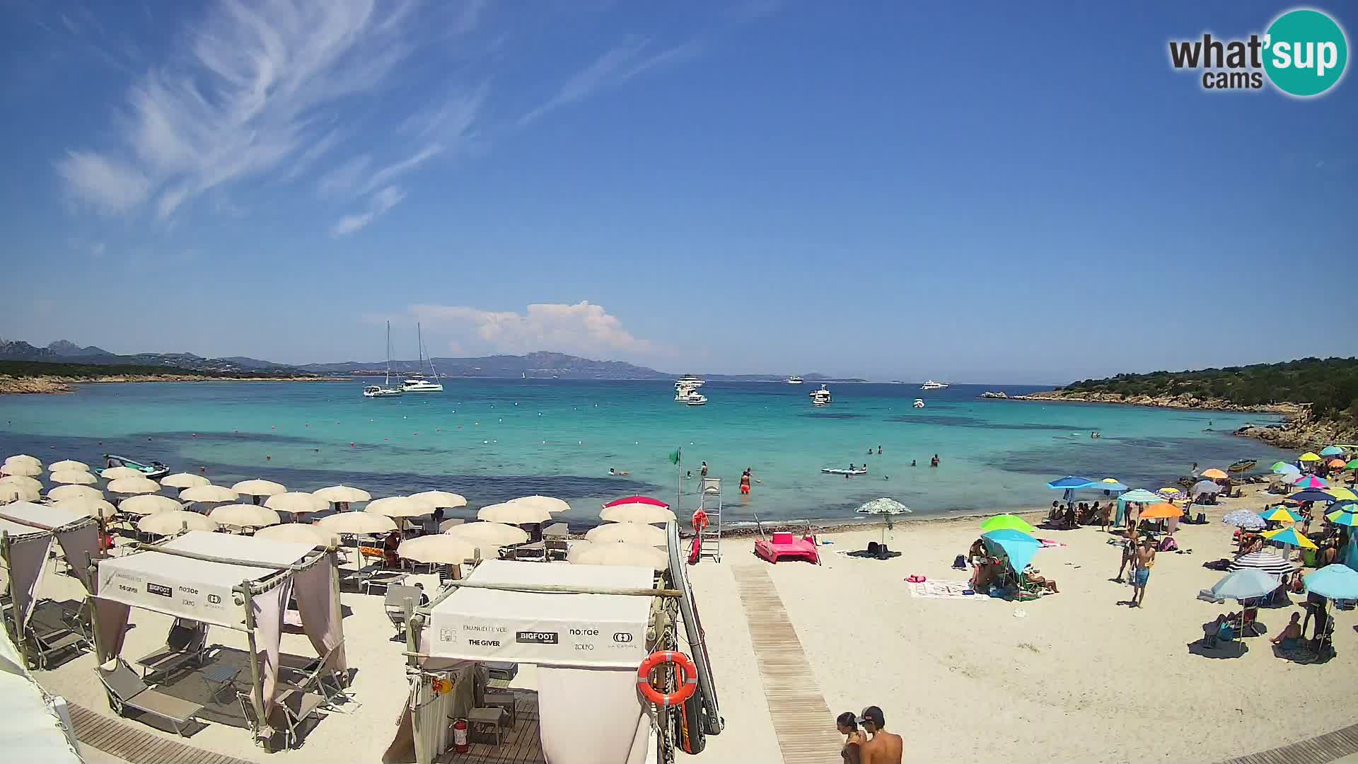 V živo plaža Cala Sabina – spletna kamera Golfo Aranci – Sardinija