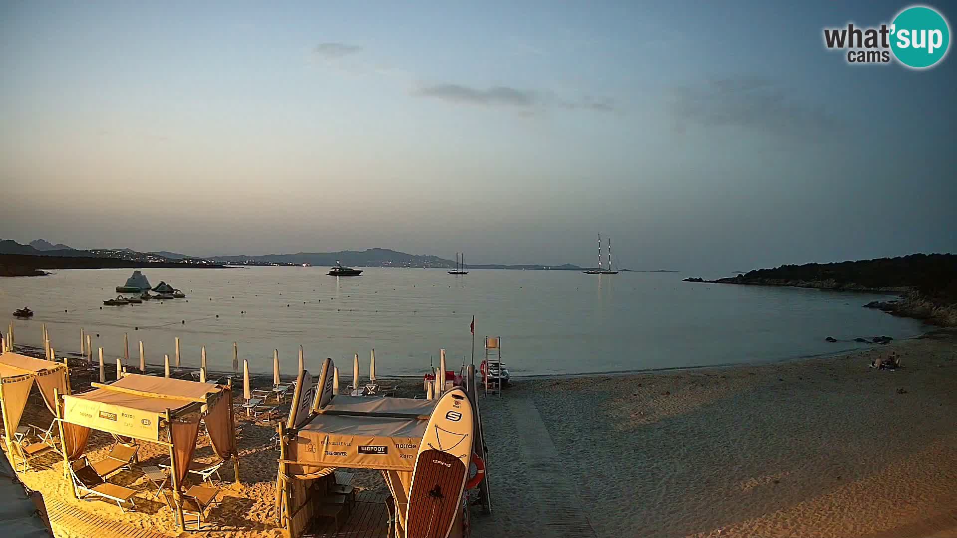 U živo plaža Cala Sabina – web kamera Golfo Aranci – Sardinija