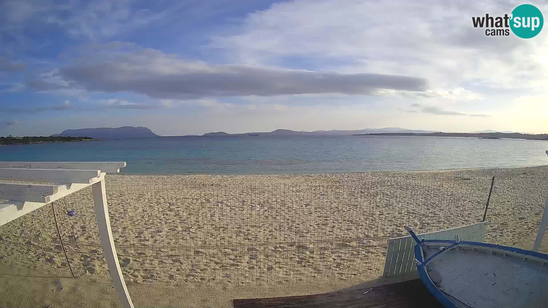 Spletana kamera Spiaggia Bianca – Golfo Aranci – Sardinija