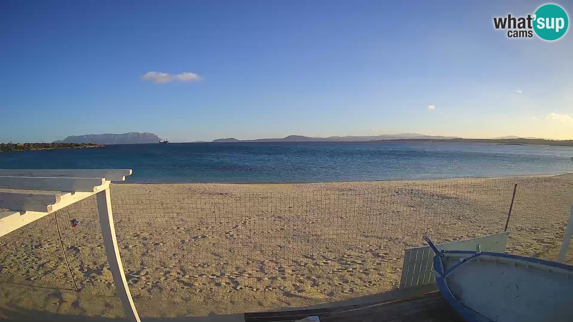 Spletana kamera Spiaggia Bianca – Golfo Aranci – Sardinija