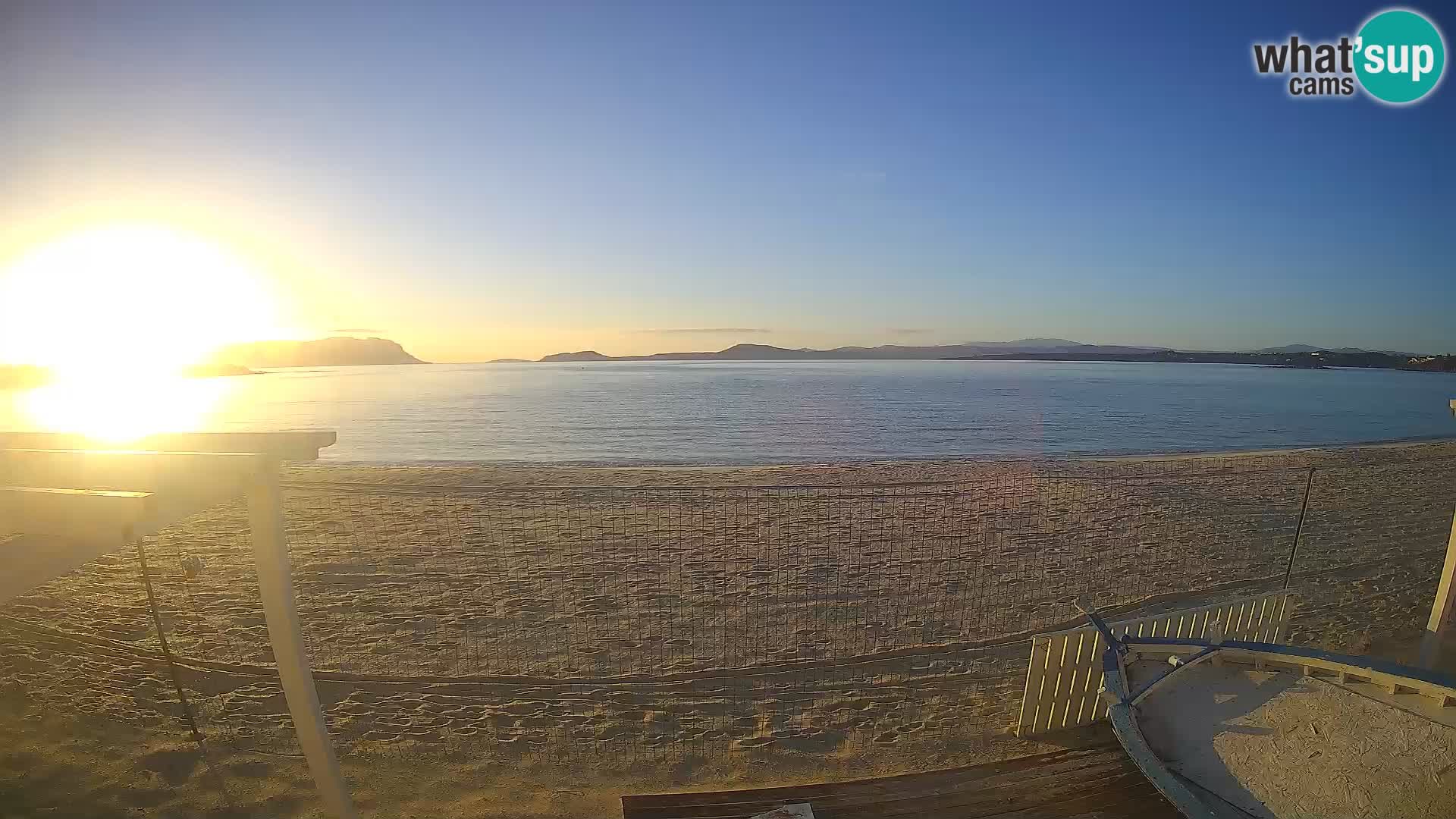 Spletana kamera Spiaggia Bianca – Golfo Aranci – Sardinija