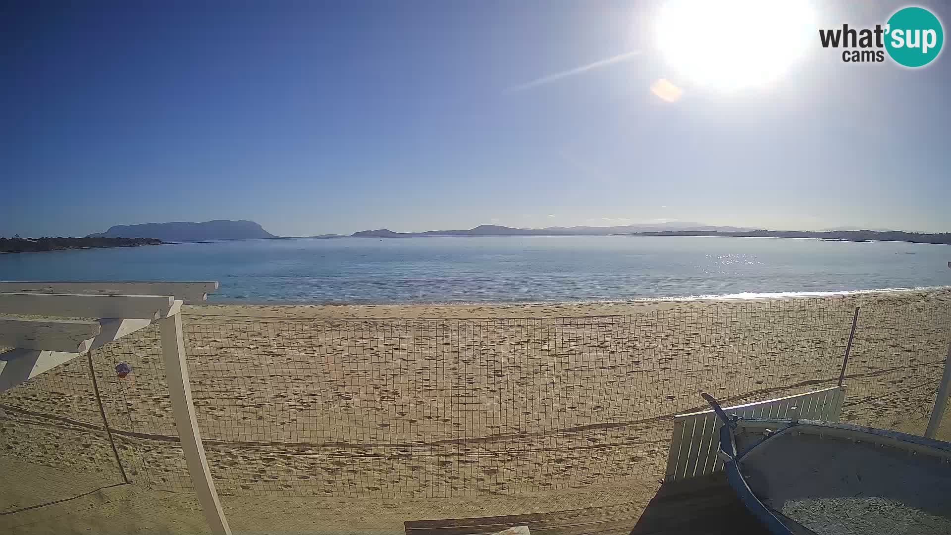 Spletana kamera Spiaggia Bianca – Golfo Aranci – Sardinija