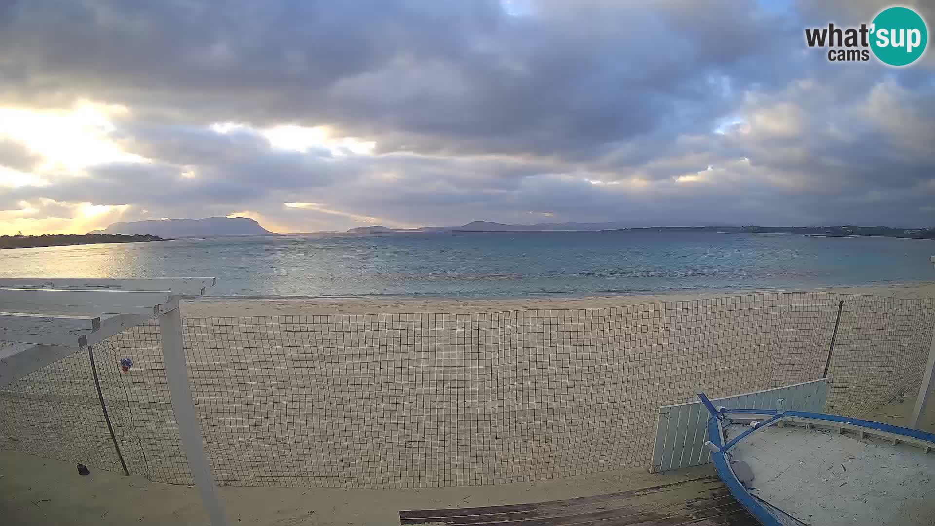 Spletana kamera Spiaggia Bianca – Golfo Aranci – Sardinija