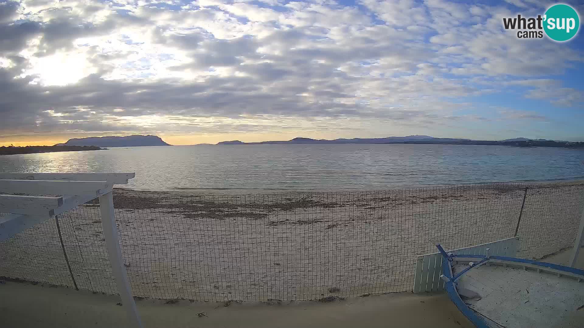 Spletana kamera Spiaggia Bianca – Golfo Aranci – Sardinija