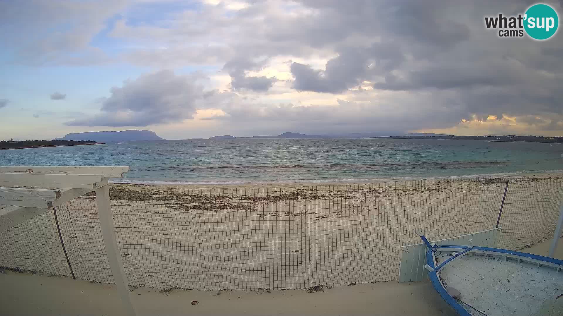 Spletana kamera Spiaggia Bianca – Golfo Aranci – Sardinija