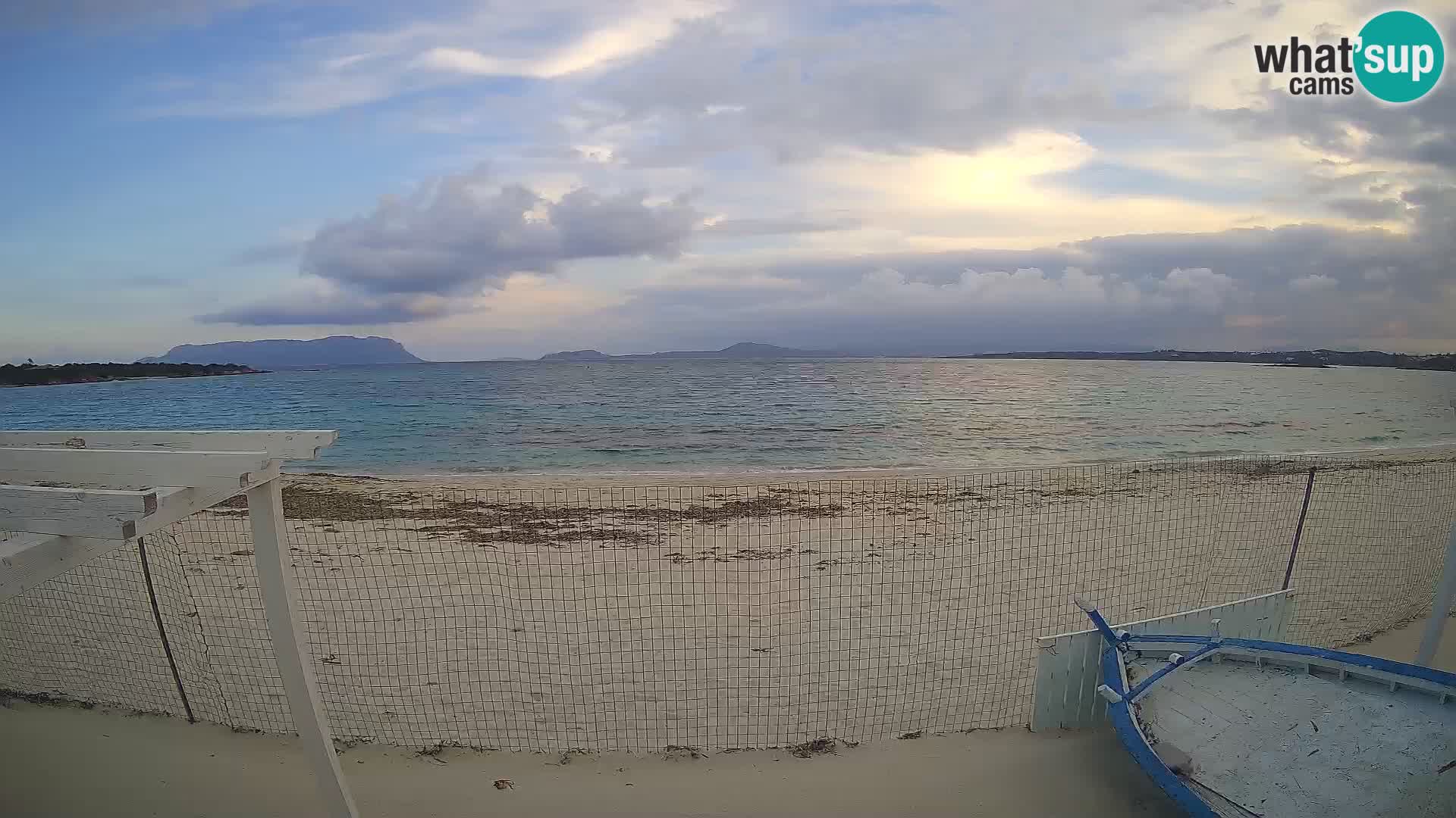 Spletana kamera Spiaggia Bianca – Golfo Aranci – Sardinija