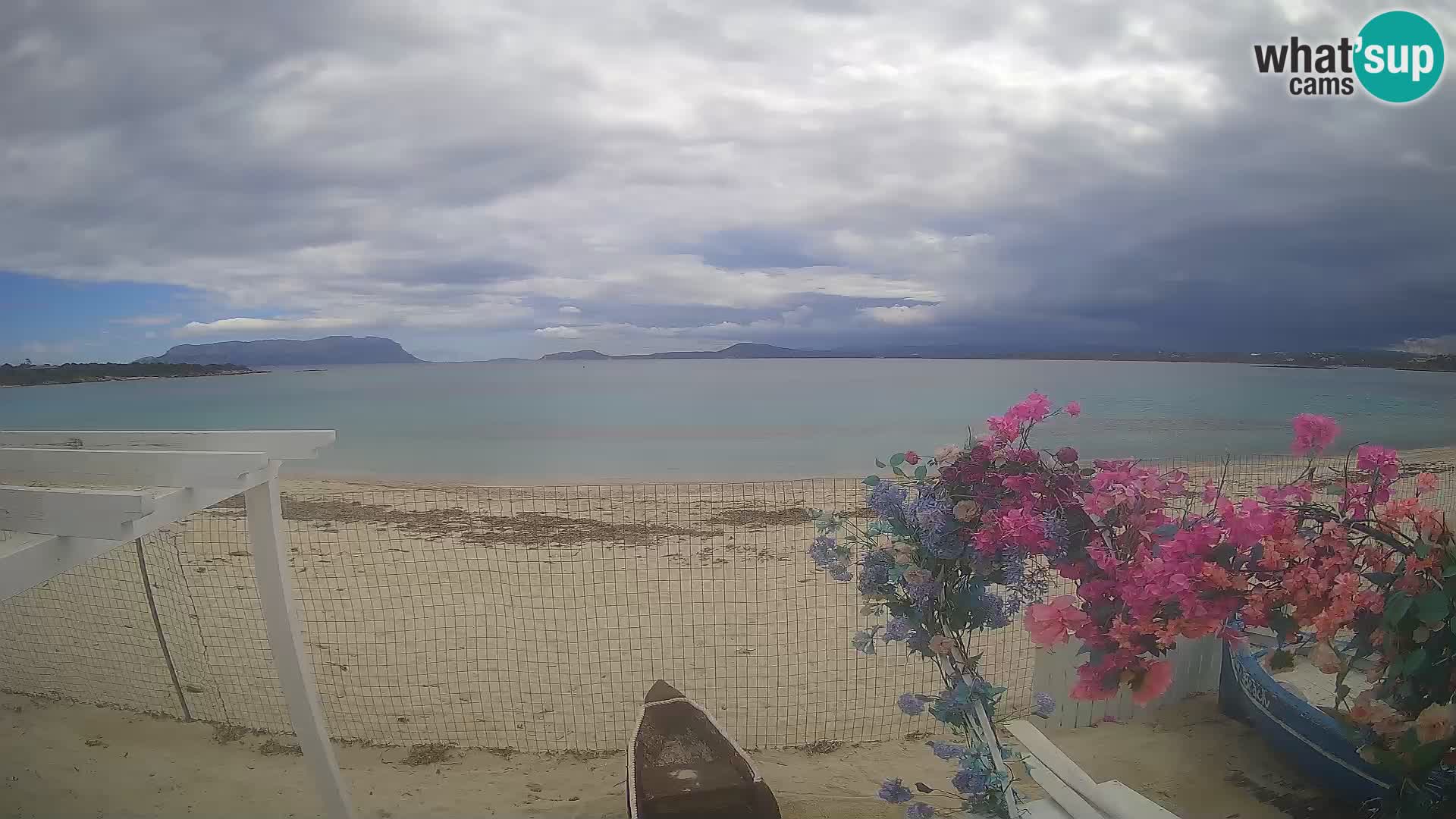 Spletana kamera Spiaggia Bianca – Golfo Aranci – Sardinija