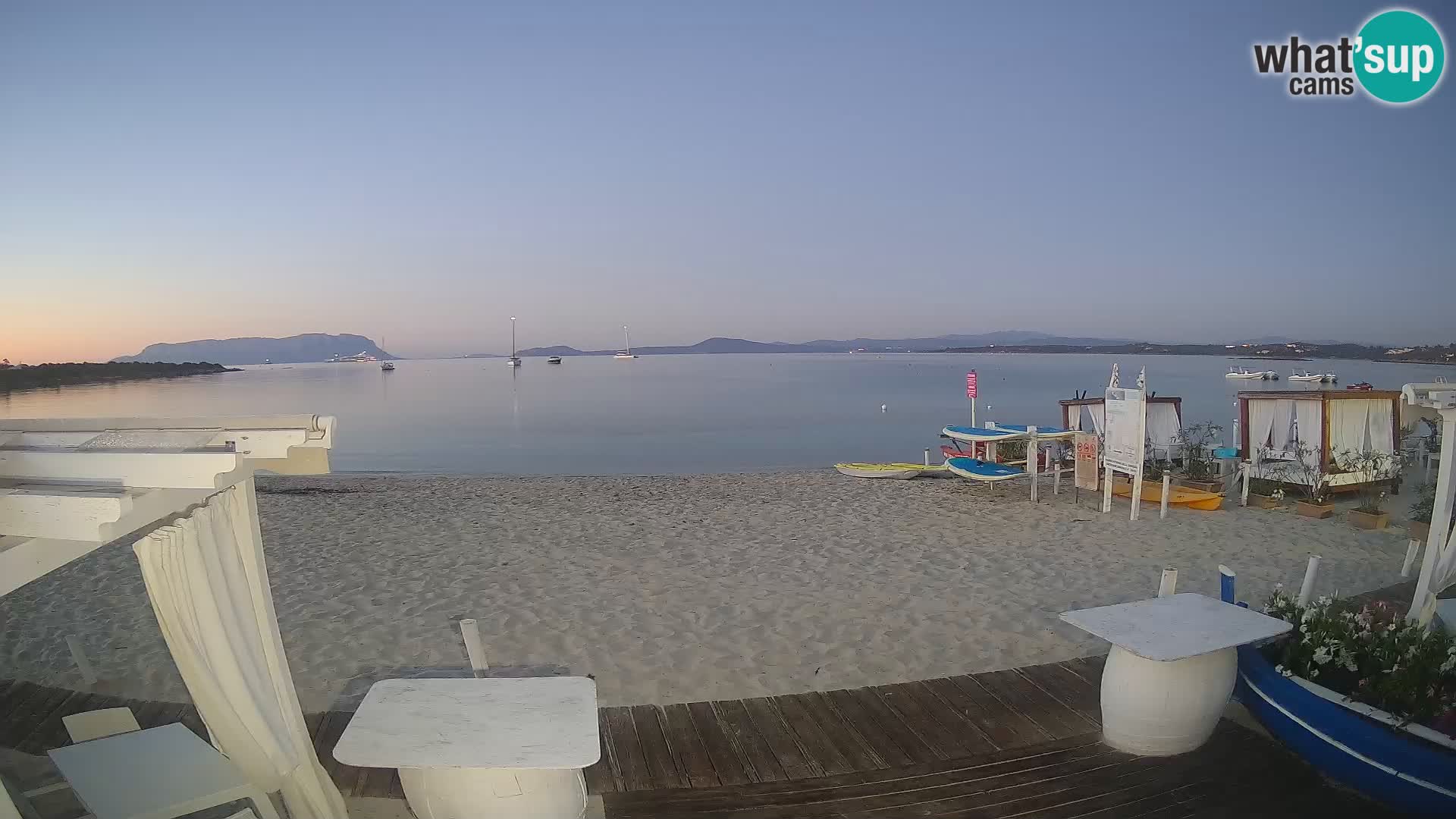 Spletana kamera Spiaggia Bianca – Golfo Aranci – Sardinija