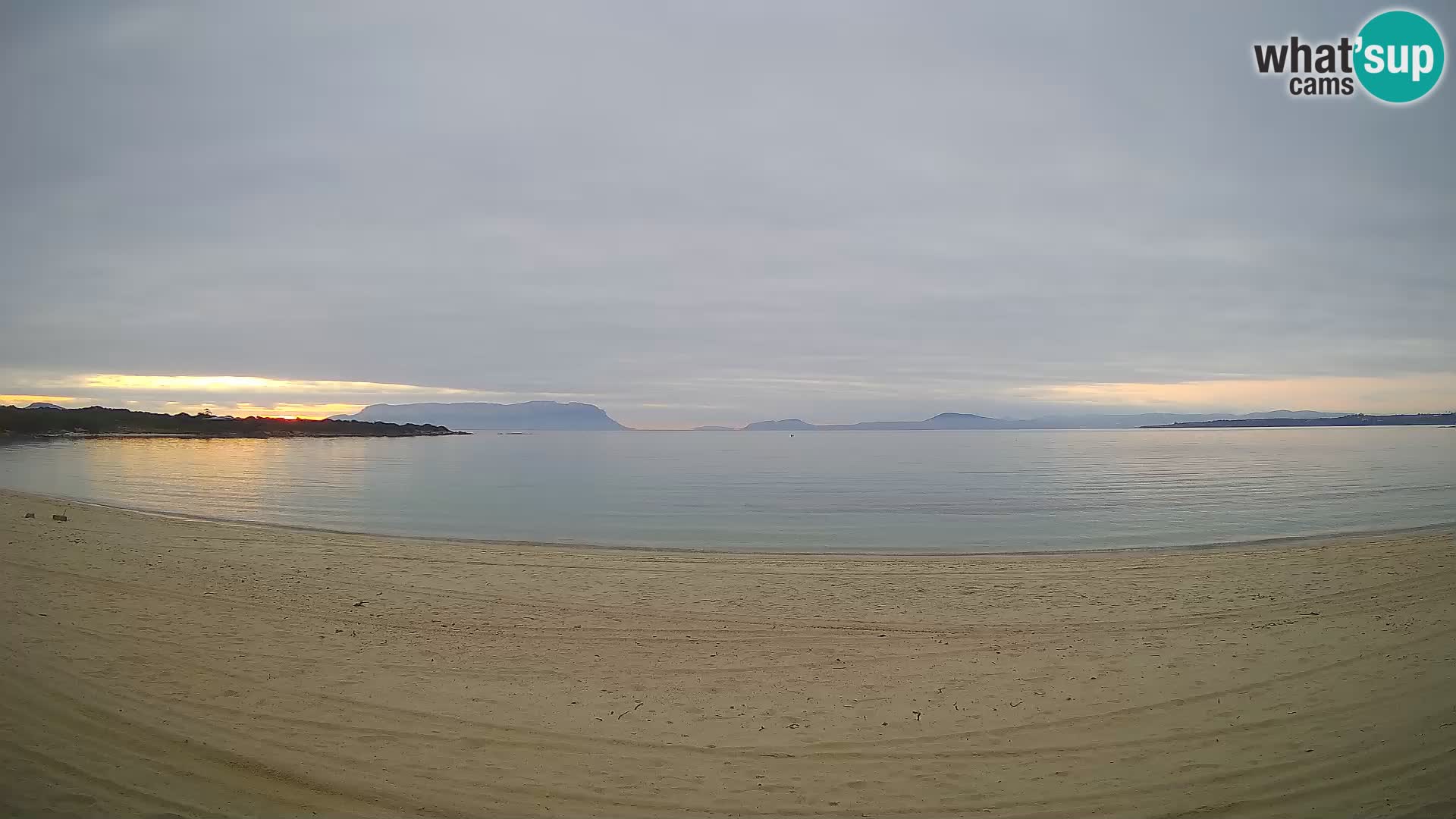 Spletana kamera Spiaggia Bianca – Golfo Aranci – Sardinija