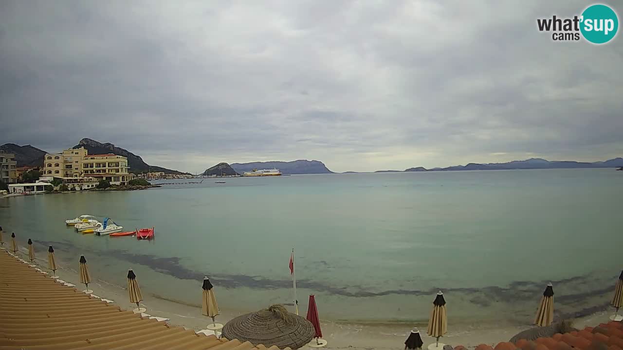 Web kamera Terza Spiaggia Golfo Aranci – Pogled uživo na plažu