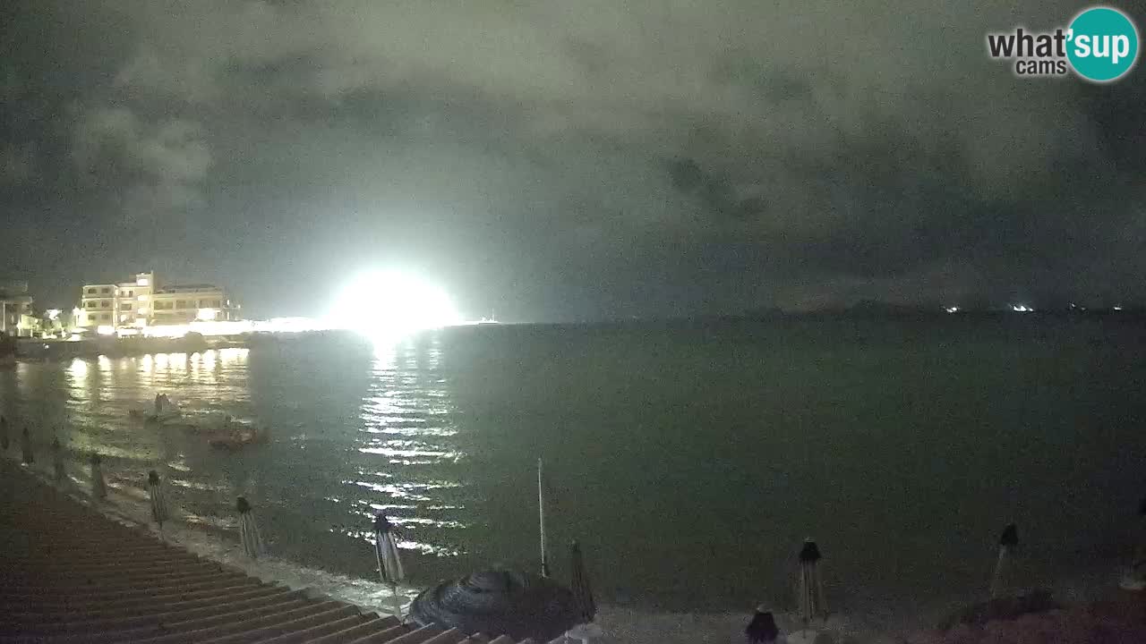 Spletna kamera Terza Spiaggia Golfo Aranci – Pogled na plažo v živo