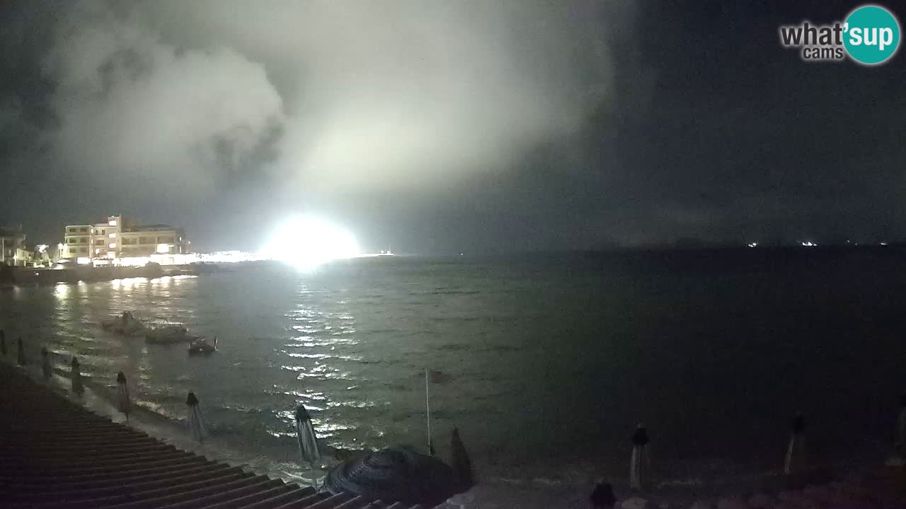 Spletna kamera Terza Spiaggia Golfo Aranci – Pogled na plažo v živo