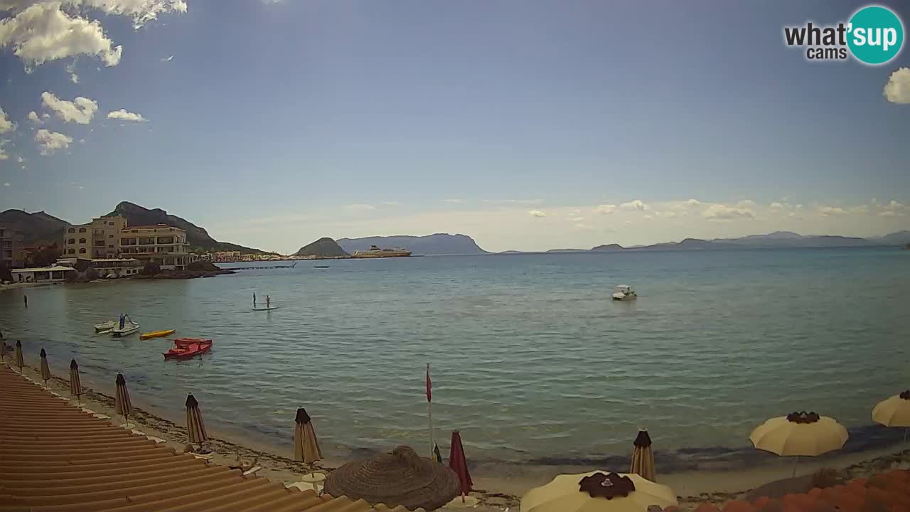 Spletna kamera Terza Spiaggia Golfo Aranci – Pogled na plažo v živo