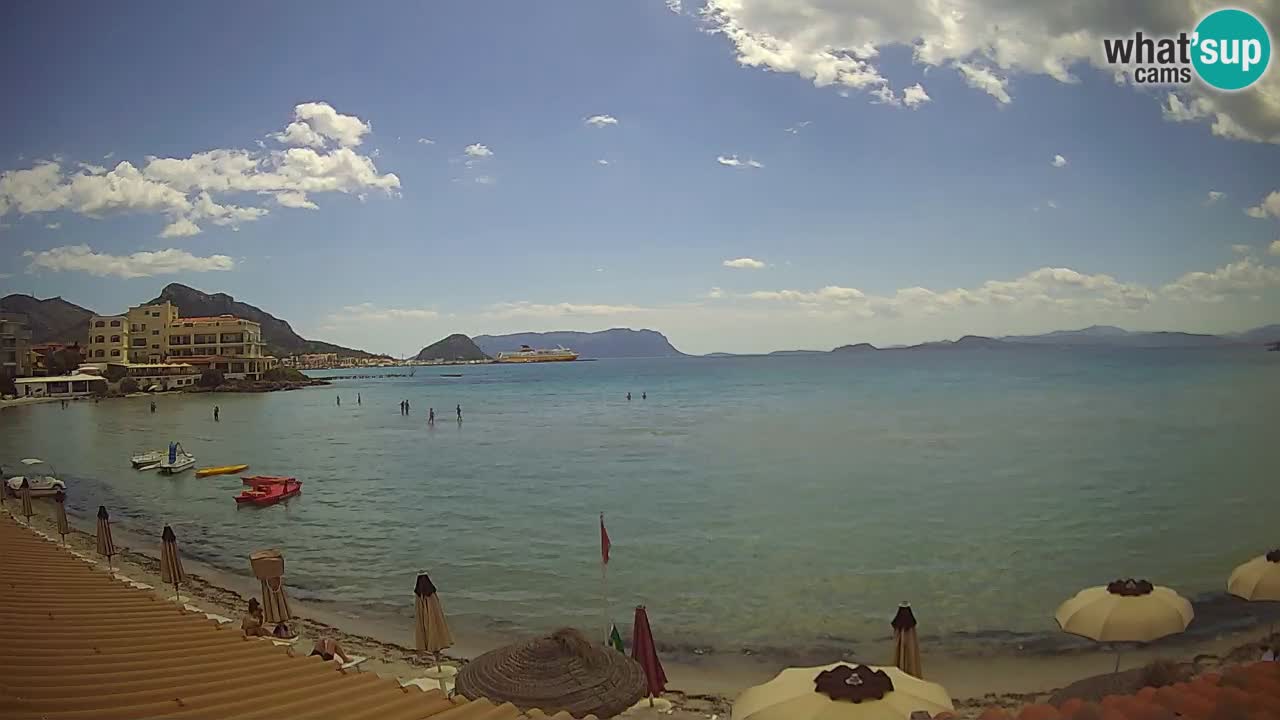 Spletna kamera Terza Spiaggia Golfo Aranci – Pogled na plažo v živo