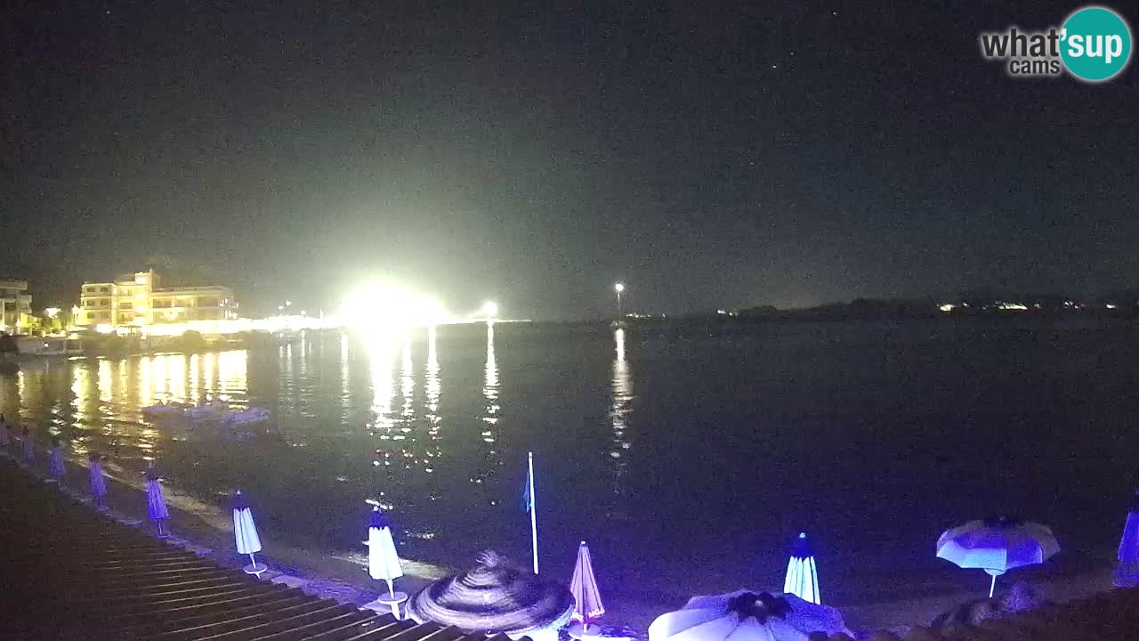 Spletna kamera Terza Spiaggia Golfo Aranci – Pogled na plažo v živo