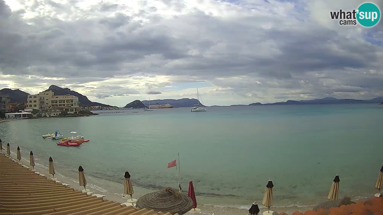 Web kamera Terza Spiaggia Golfo Aranci – Pogled uživo na plažu
