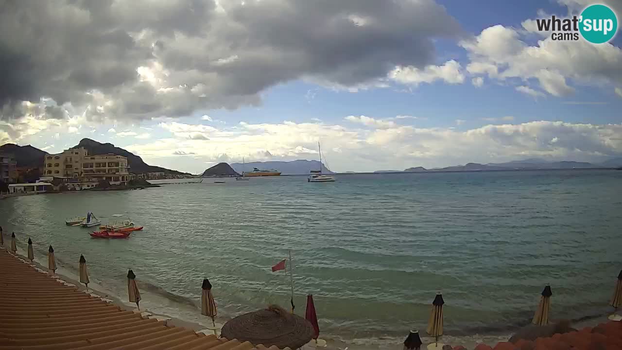 Web kamera Terza Spiaggia Golfo Aranci – Pogled uživo na plažu