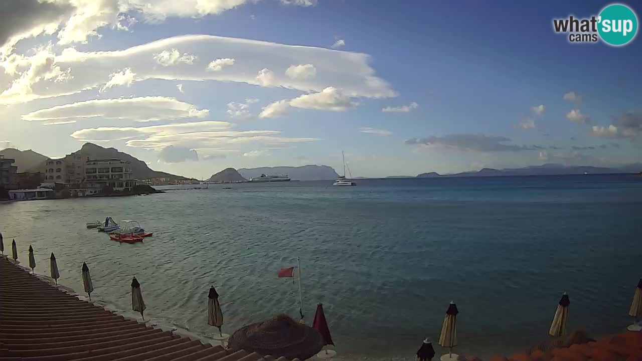 Web kamera Terza Spiaggia Golfo Aranci – Pogled uživo na plažu