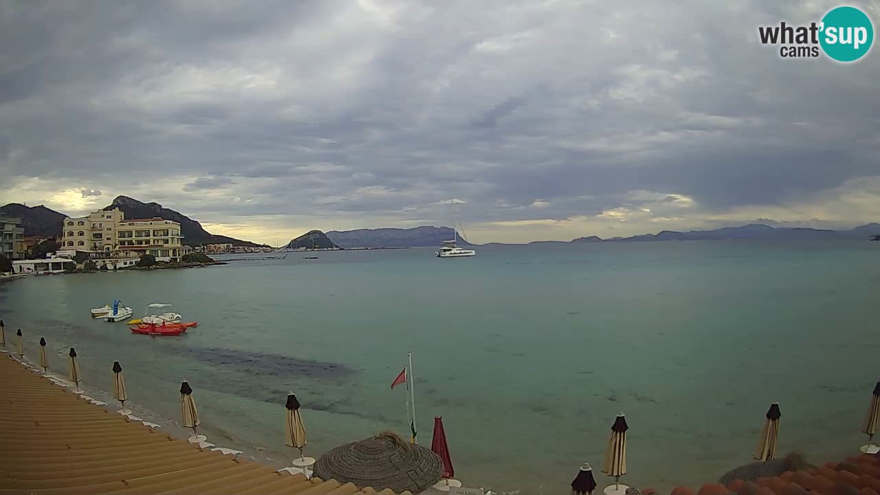 Web kamera Terza Spiaggia Golfo Aranci – Pogled uživo na plažu