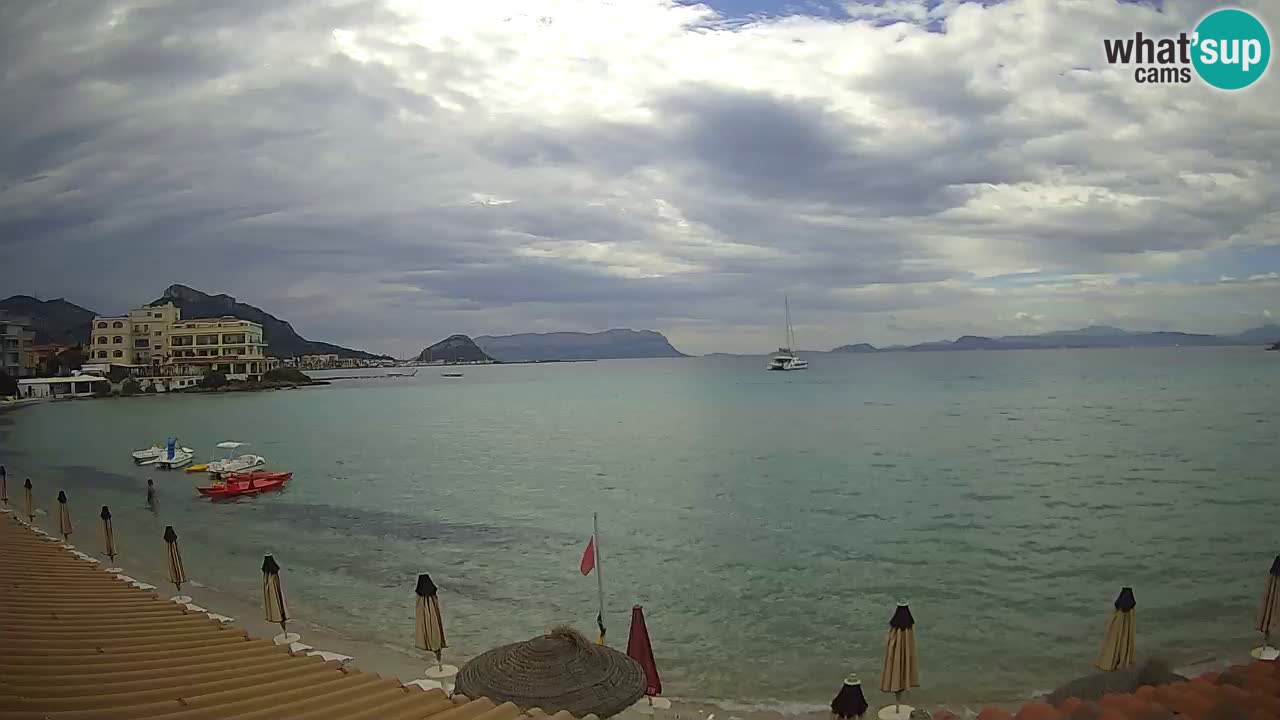 Web kamera Terza Spiaggia Golfo Aranci – Pogled uživo na plažu