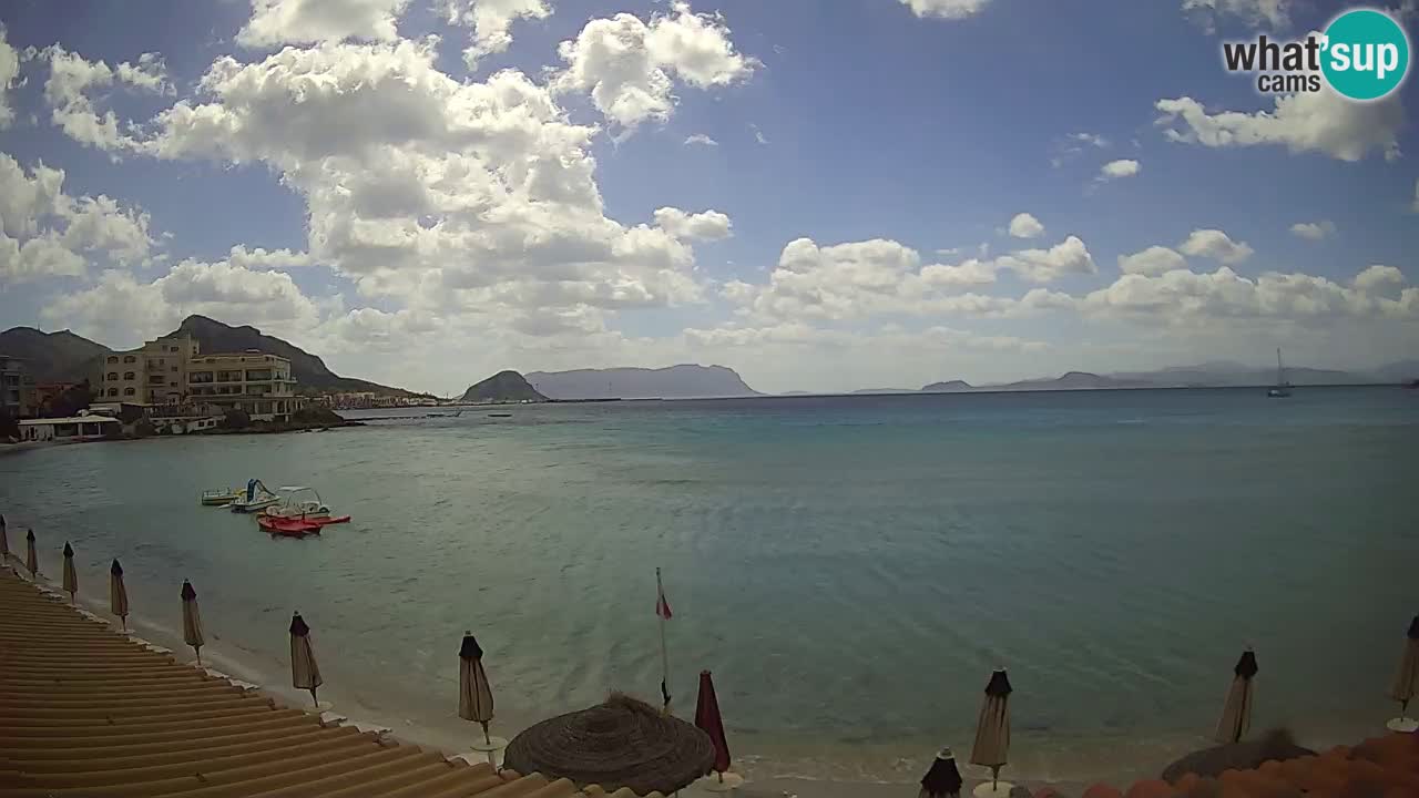 Spletna kamera Terza Spiaggia Golfo Aranci – Pogled na plažo v živo