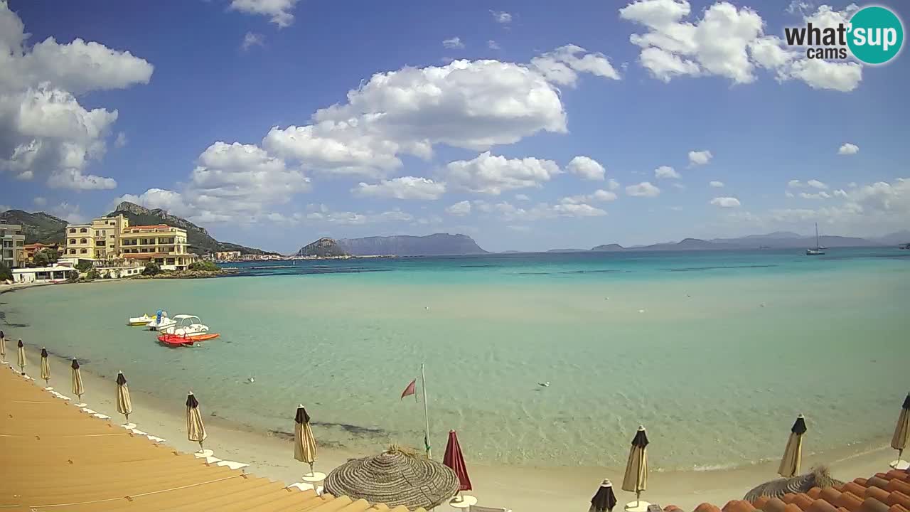 Spletna kamera Terza Spiaggia Golfo Aranci – Pogled na plažo v živo