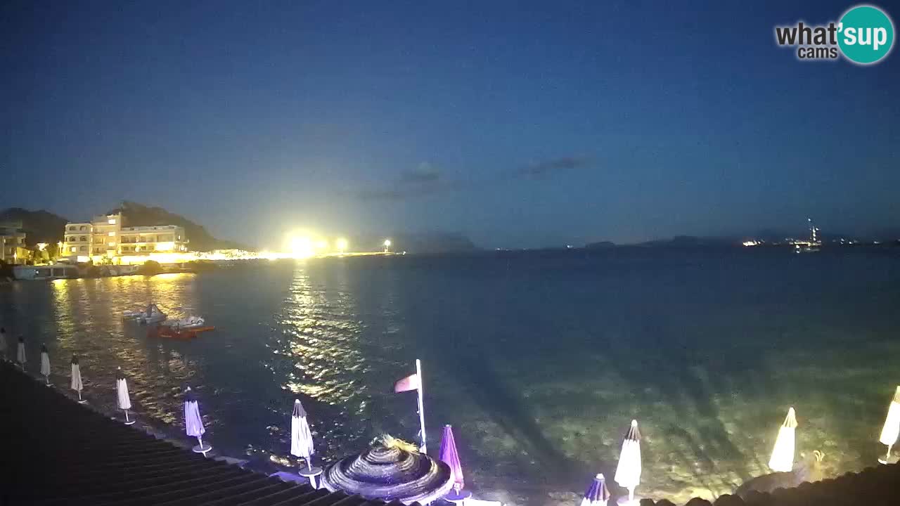 Spletna kamera Terza Spiaggia Golfo Aranci – Pogled na plažo v živo