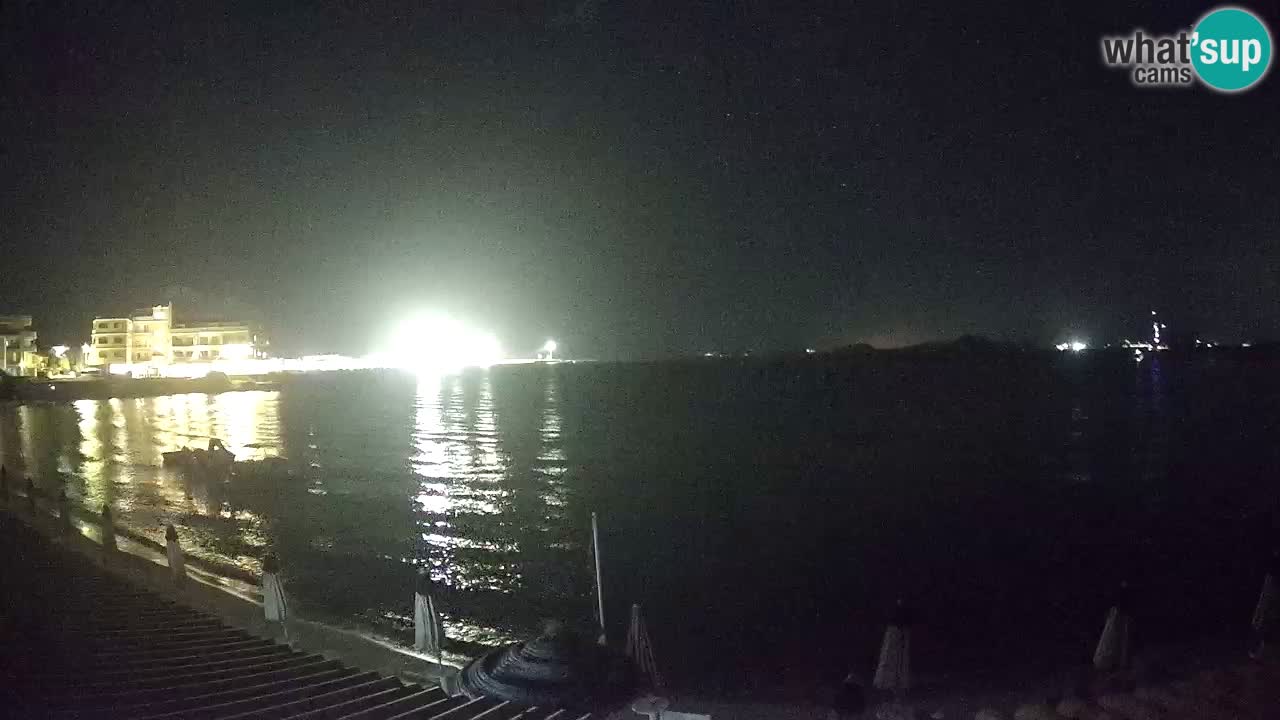 Spletna kamera Terza Spiaggia Golfo Aranci – Pogled na plažo v živo