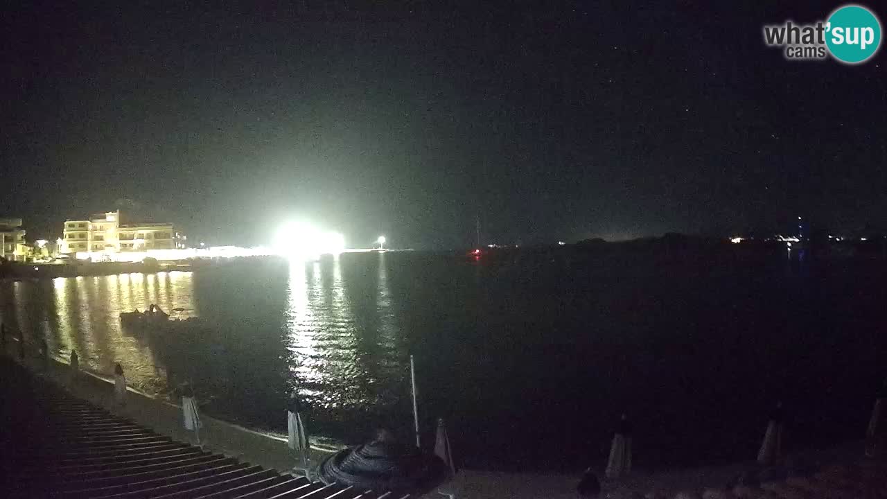 Spletna kamera Terza Spiaggia Golfo Aranci – Pogled na plažo v živo