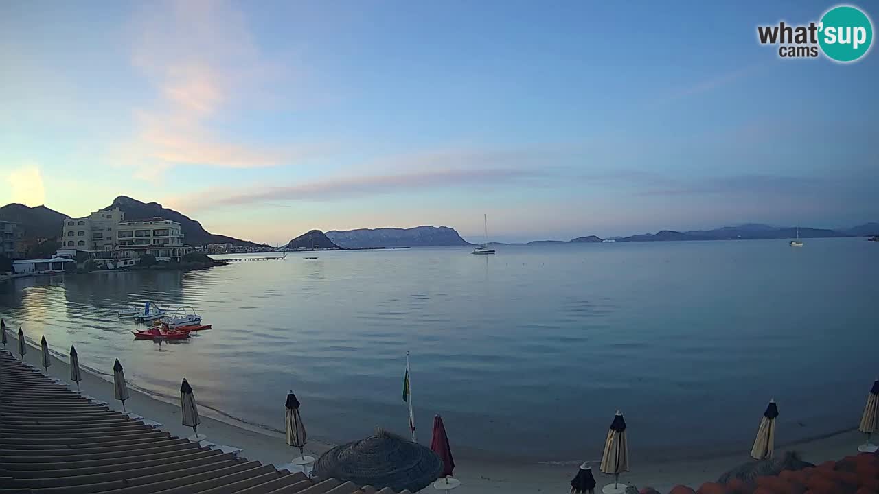 Web kamera Terza Spiaggia Golfo Aranci – Pogled uživo na plažu