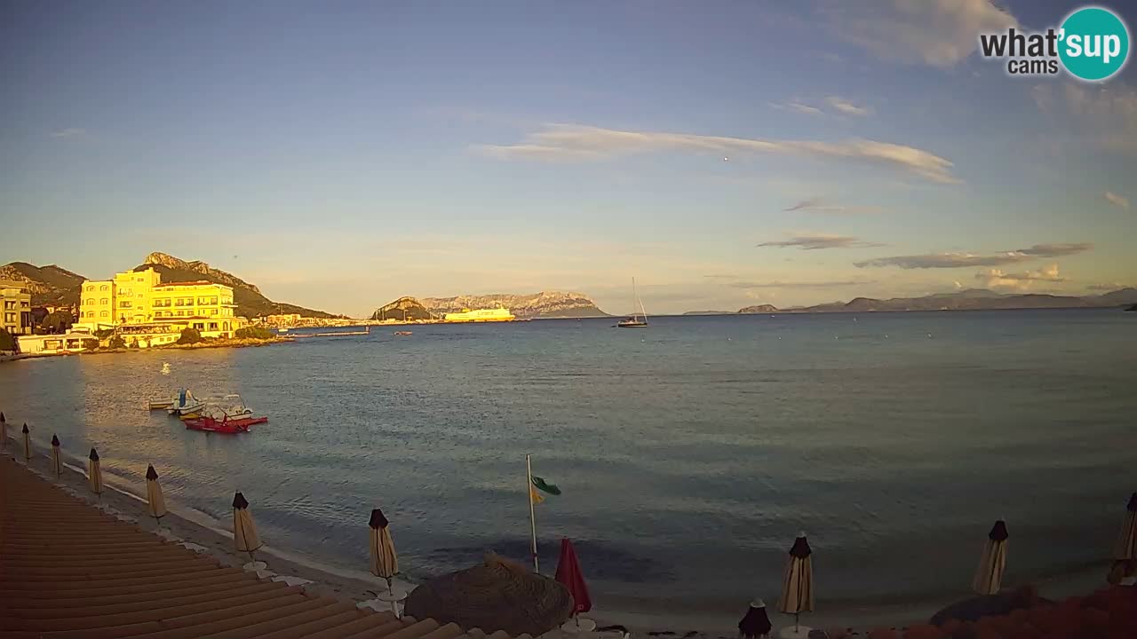 Web kamera Terza Spiaggia Golfo Aranci – Pogled uživo na plažu