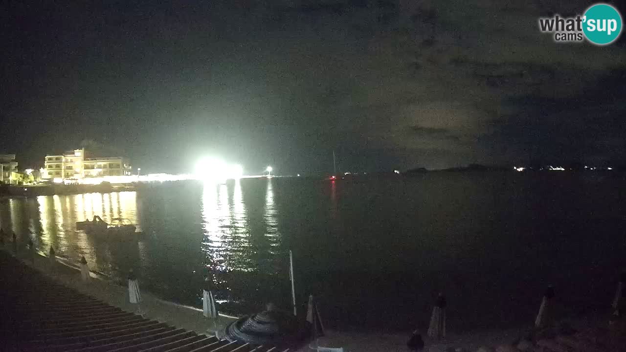 Spletna kamera Terza Spiaggia Golfo Aranci – Pogled na plažo v živo