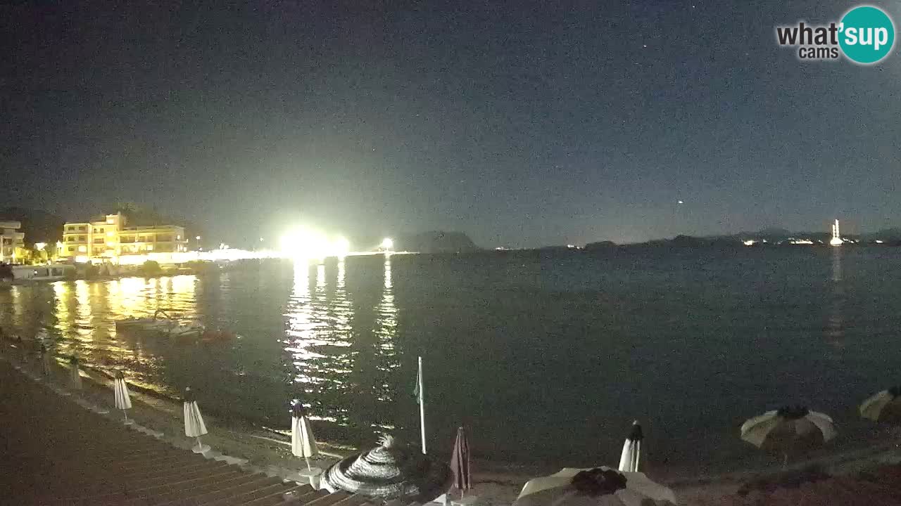 Spletna kamera Terza Spiaggia Golfo Aranci – Pogled na plažo v živo