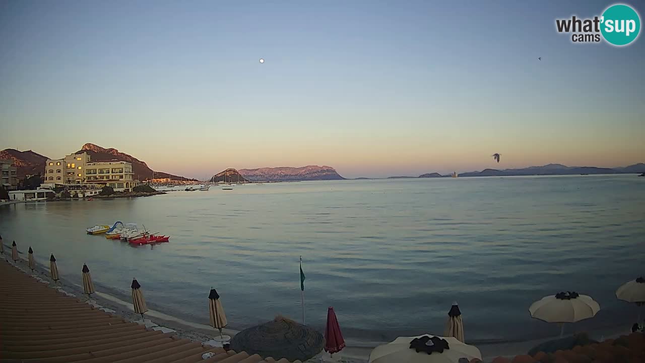 Web kamera Terza Spiaggia Golfo Aranci – Pogled uživo na plažu