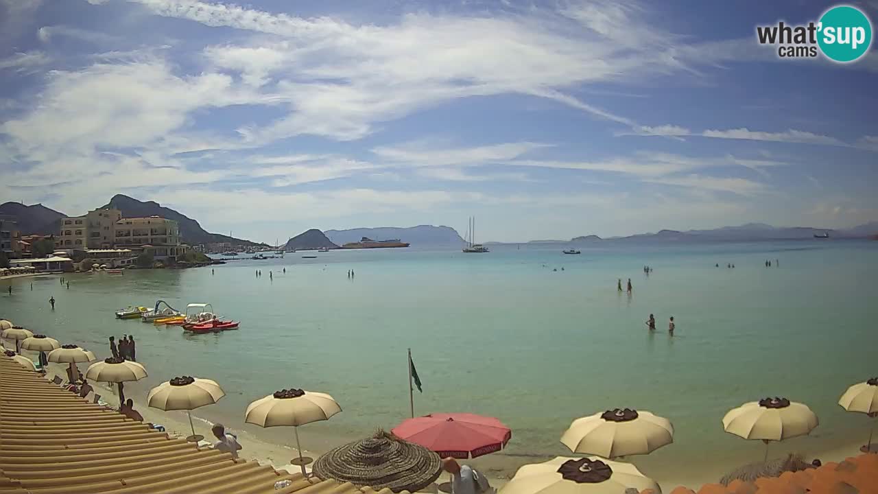 Spletna kamera Terza Spiaggia Golfo Aranci – Pogled na plažo v živo