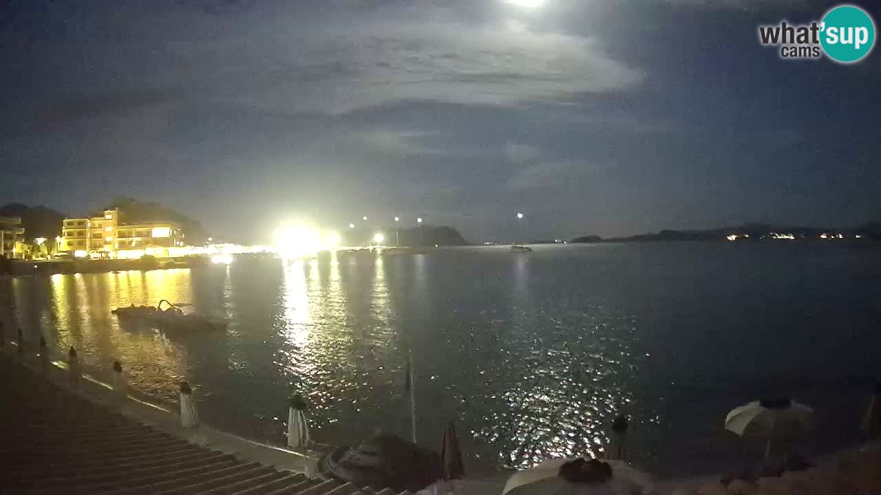 Spletna kamera Terza Spiaggia Golfo Aranci – Pogled na plažo v živo