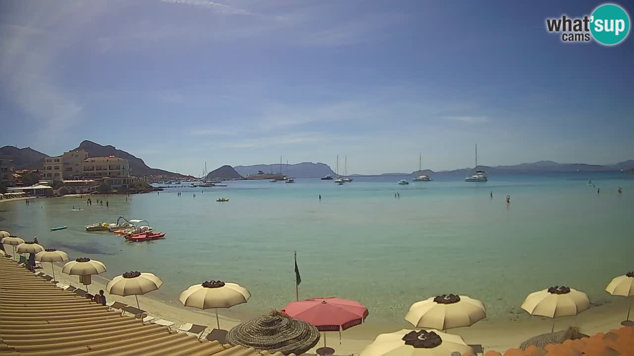 Spletna kamera Terza Spiaggia Golfo Aranci – Pogled na plažo v živo