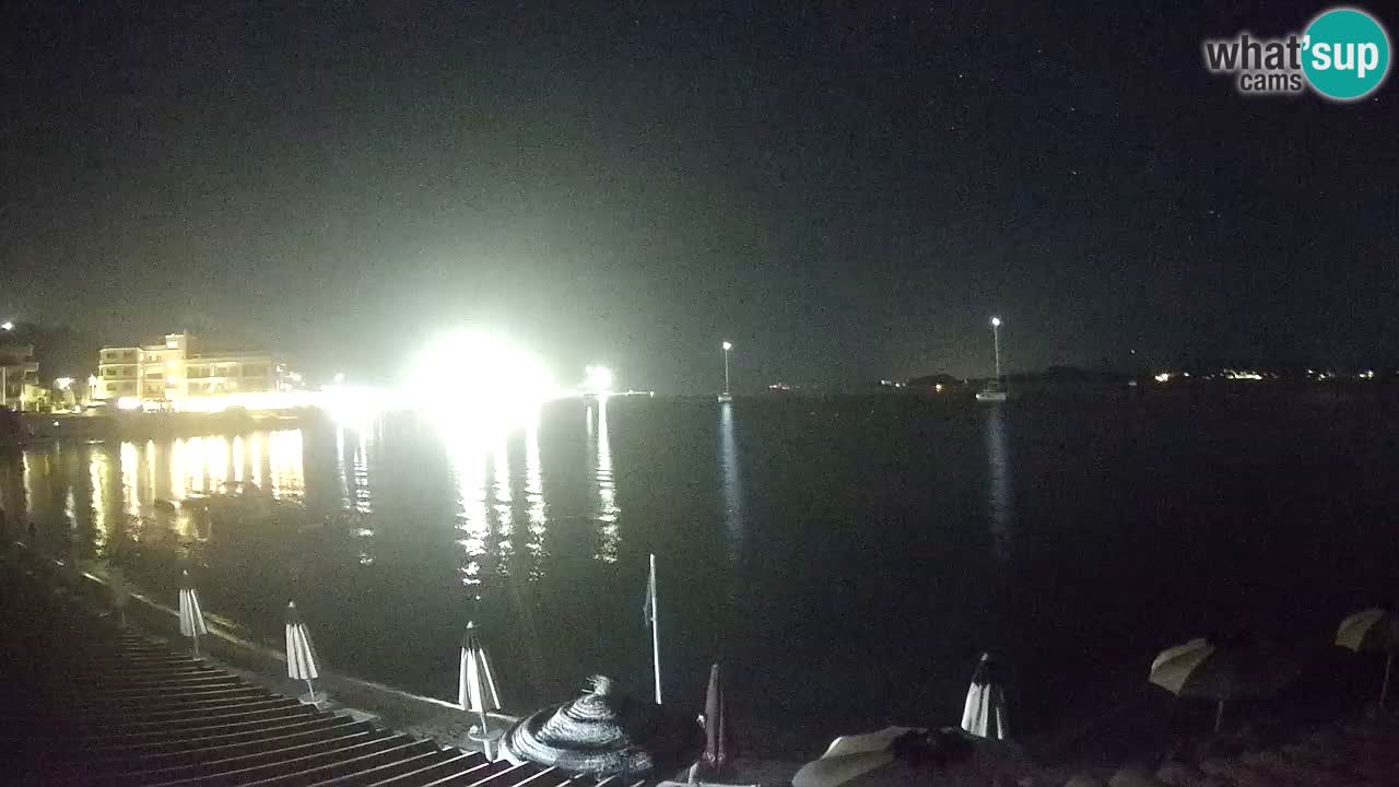 Spletna kamera Terza Spiaggia Golfo Aranci – Pogled na plažo v živo
