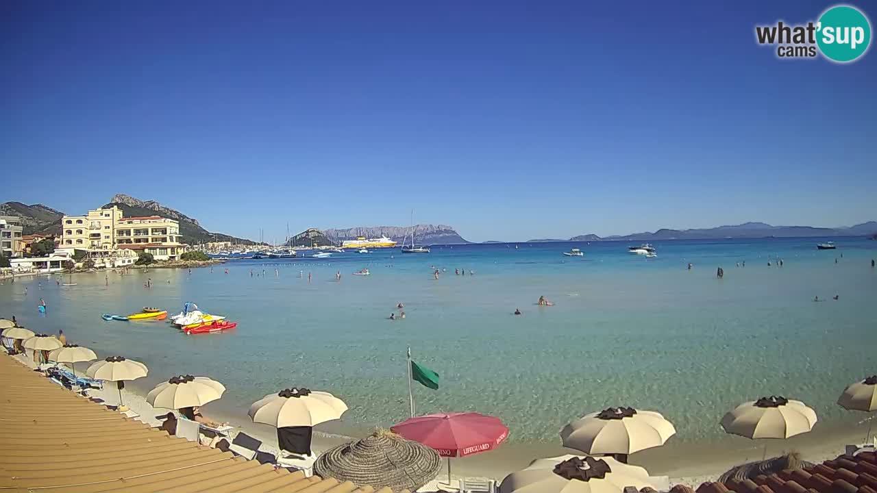 Spletna kamera Terza Spiaggia Golfo Aranci – Pogled na plažo v živo