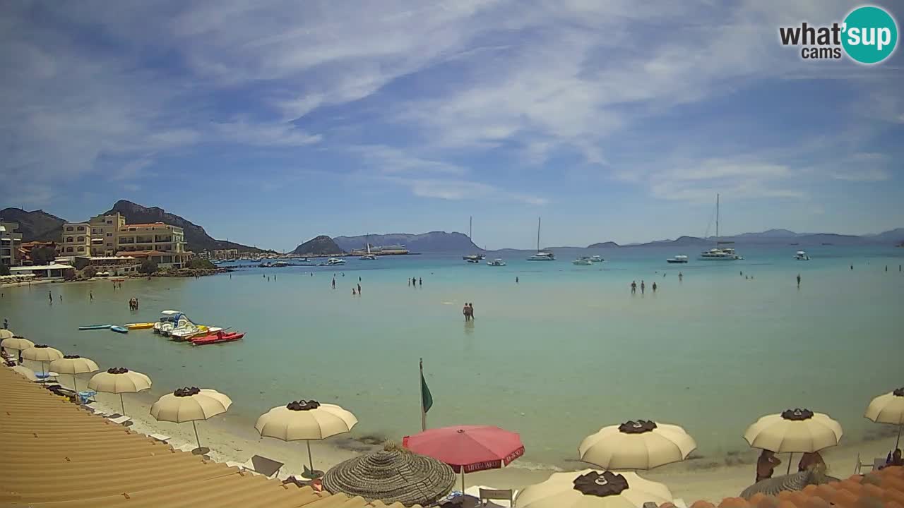 Spletna kamera Terza Spiaggia Golfo Aranci – Pogled na plažo v živo